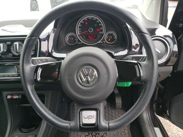 フォルクスワーゲン ＣＲＯＳＳ ＵＰ！ １．０ H28年 (東北) 99