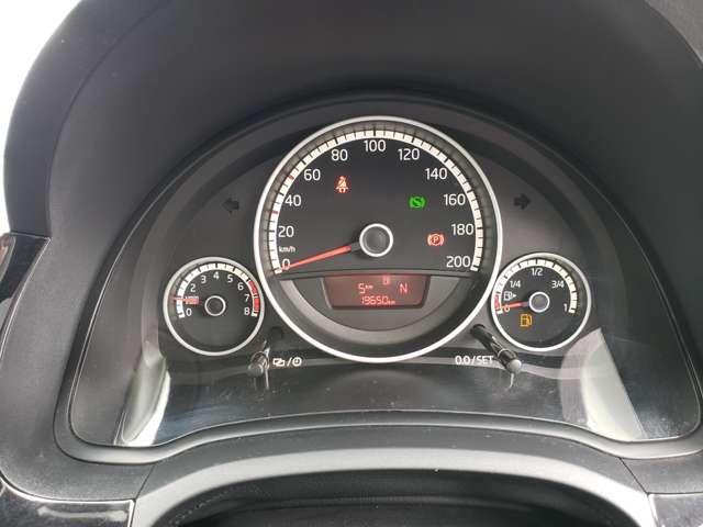 フォルクスワーゲン ＣＲＯＳＳ ＵＰ！ １．０ H28年 (東北) 99