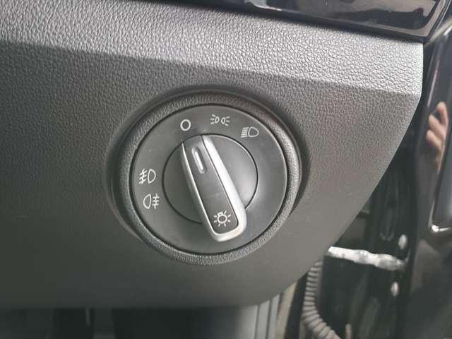 フォルクスワーゲン ＣＲＯＳＳ ＵＰ！ １．０ H28年 (東北) 99