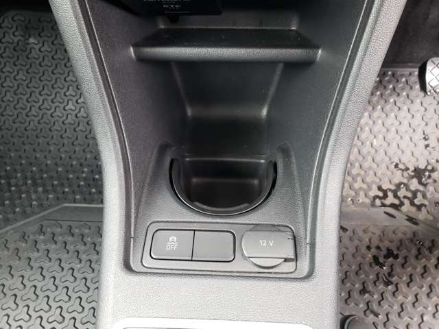 フォルクスワーゲン ＣＲＯＳＳ ＵＰ！ １．０ H28年 (東北) 99