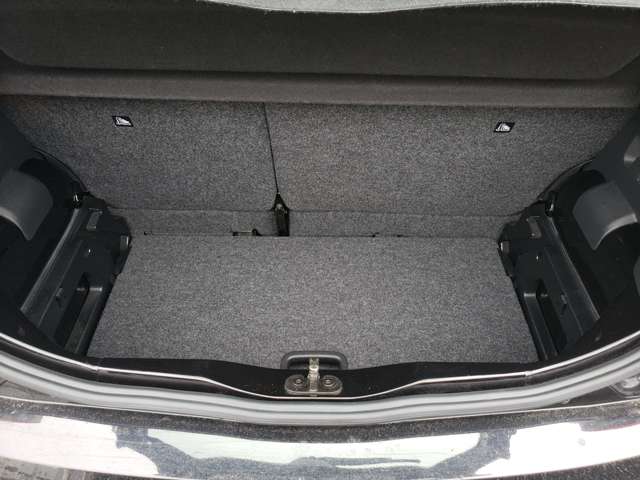 フォルクスワーゲン ＣＲＯＳＳ ＵＰ！ １．０ H28年 (東北) 99