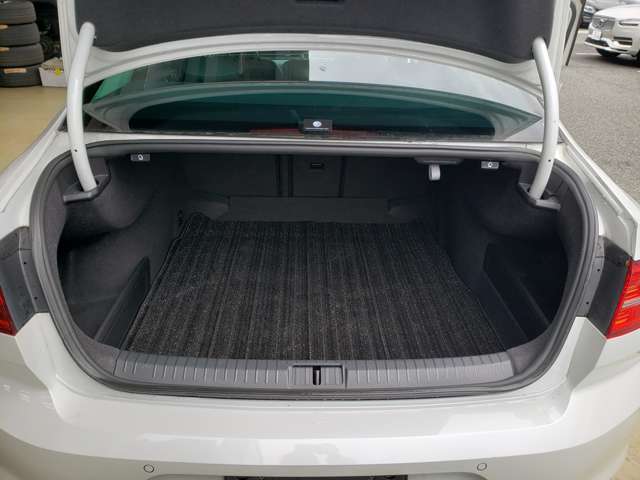 フォルクスワーゲン パサート ＴＤＩ エレガンスライン ディーゼルターボ R1年 (東北) 99