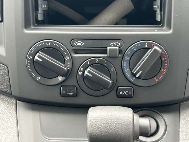 日産 ＮＶ２００バネットバン １．６ ＤＸ R7年 (東海) 99