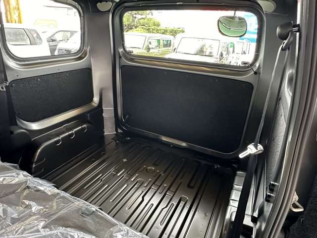 日産 ＮＶ２００バネットバン １．６ ＶＸ R7年 (東海) 99