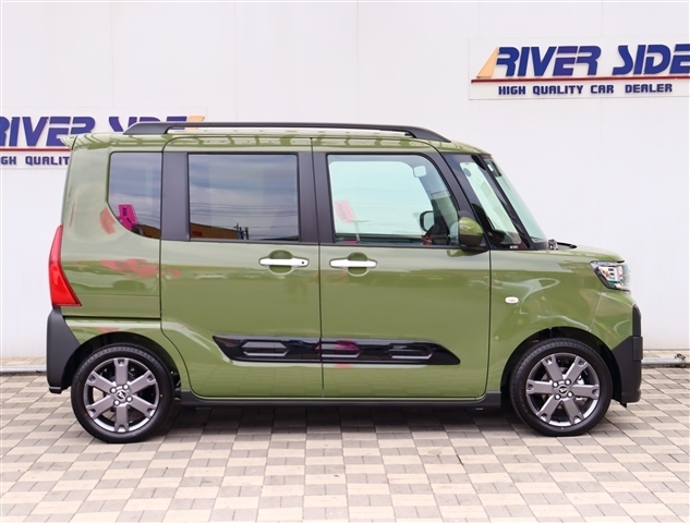 ダイハツ タント ６６０ ファンクロスターボ R7年 (関東) 99