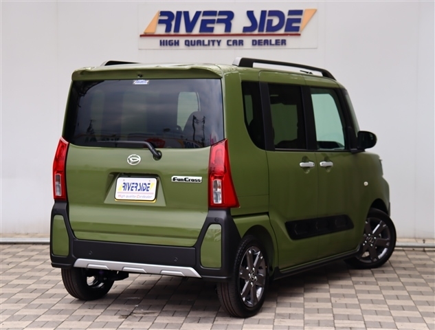 ダイハツ タント ６６０ ファンクロスターボ R7年 (関東) 99