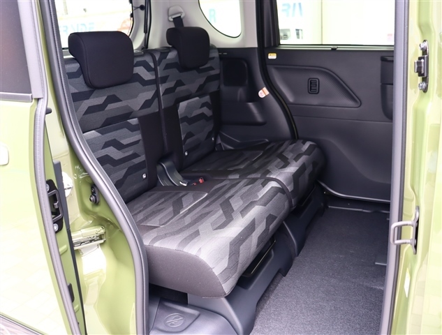 ダイハツ タント ６６０ ファンクロスターボ R7年 (関東) 99