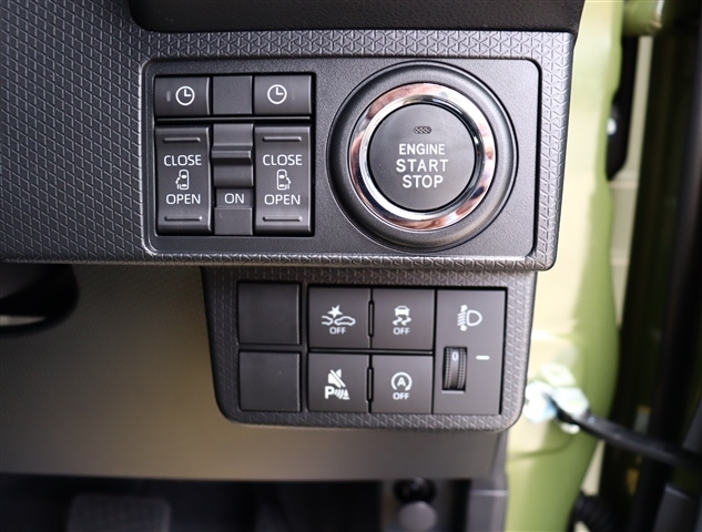 ダイハツ タント ６６０ ファンクロスターボ R7年 (関東) 99