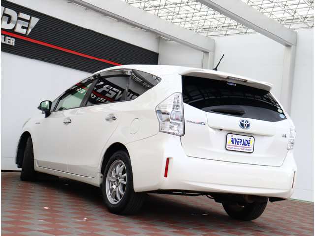 トヨタ プリウスΑ １．８ Ｇ H23年 (関東) 99