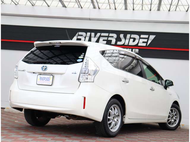 トヨタ プリウスΑ １．８ Ｇ H23年 (関東) 99