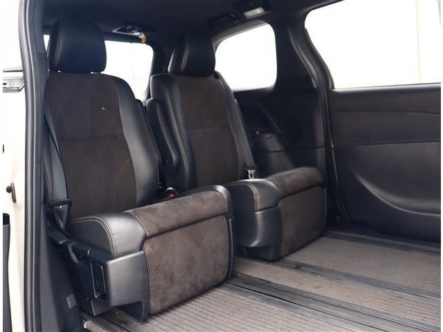 トヨタ エスティマ ２．４ アエラス プレミアム H28年 (関東) 99