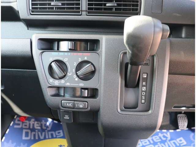 ダイハツ ハイゼットカーゴ ６６０ クルーズターボ R7年 (関東) 99