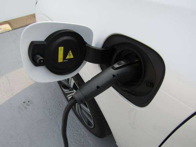 ボルボ ＸＣ６０ リチャージ プラグインハイブリッドＴ６ ＡＷＤインスクリプション ４ＷＤ R4年 (四国) 99