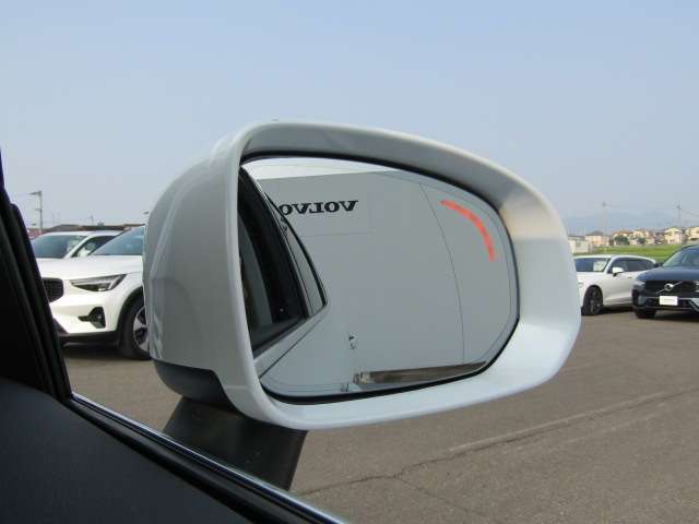 ボルボ ＸＣ６０ リチャージ プラグインハイブリッドＴ６ ＡＷＤインスクリプション ４ＷＤ R4年 (四国) 99