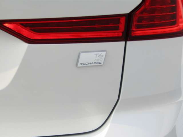 ボルボ ＸＣ６０ リチャージ プラグインハイブリッドＴ６ ＡＷＤインスクリプション ４ＷＤ R4年 (四国) 99