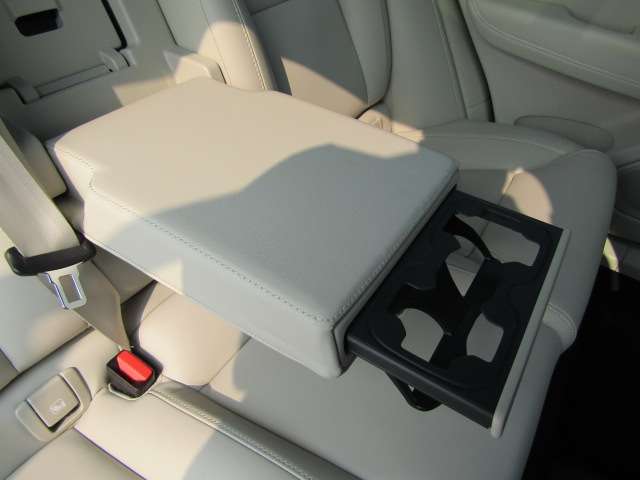 ボルボ ＸＣ６０ リチャージ プラグインハイブリッドＴ６ ＡＷＤインスクリプション ４ＷＤ R4年 (四国) 99