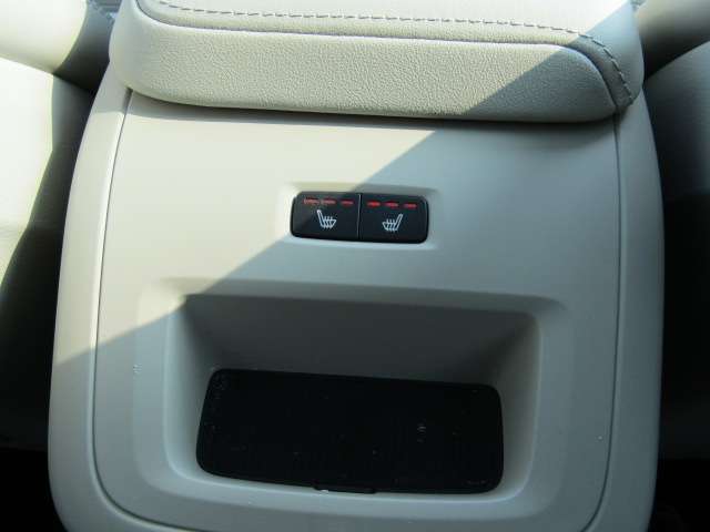 ボルボ ＸＣ６０ リチャージ プラグインハイブリッドＴ６ ＡＷＤインスクリプション ４ＷＤ R4年 (四国) 99