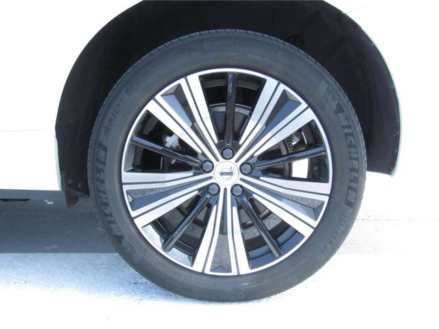 ボルボ ＸＣ６０ リチャージ プラグインハイブリッドＴ６ ＡＷＤインスクリプション ４ＷＤ R4年 (四国) 99