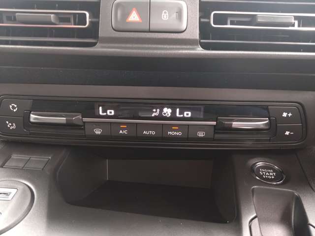 シトロエン ベルランゴ マックス ＸＴＲ ブルーＨＤＩ ローンチ エディション ディーゼルターボ R7年 (東北) 99