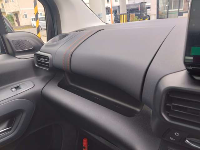 シトロエン ベルランゴ マックス ＸＴＲ ブルーＨＤＩ ローンチ エディション ディーゼルターボ R7年 (東北) 99