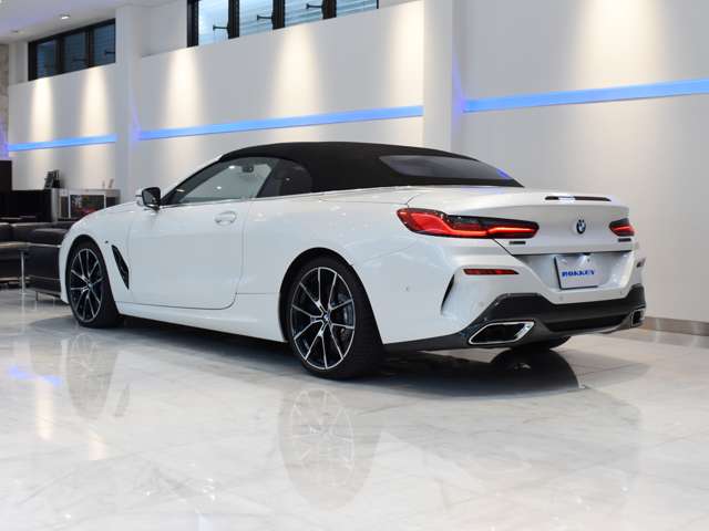 ＢＭＷ ８シリーズ Ｍ８５０Ｉ Ｘドライブ ４ＷＤ R1年 (関東) 99