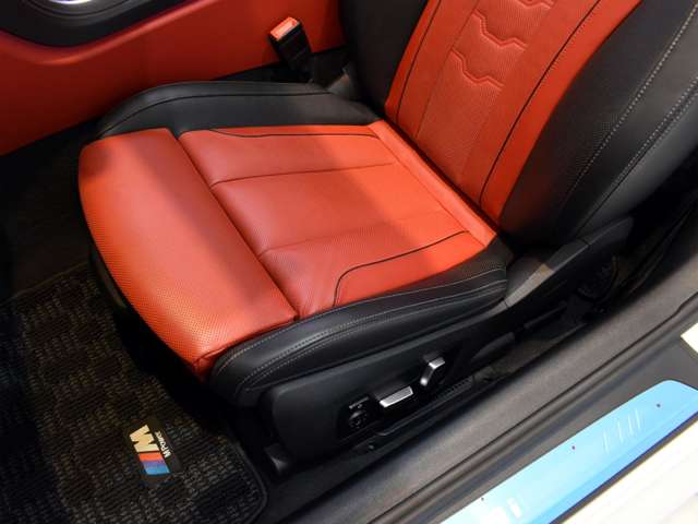 ＢＭＷ ８シリーズ Ｍ８５０Ｉ Ｘドライブ ４ＷＤ R1年 (関東) 99