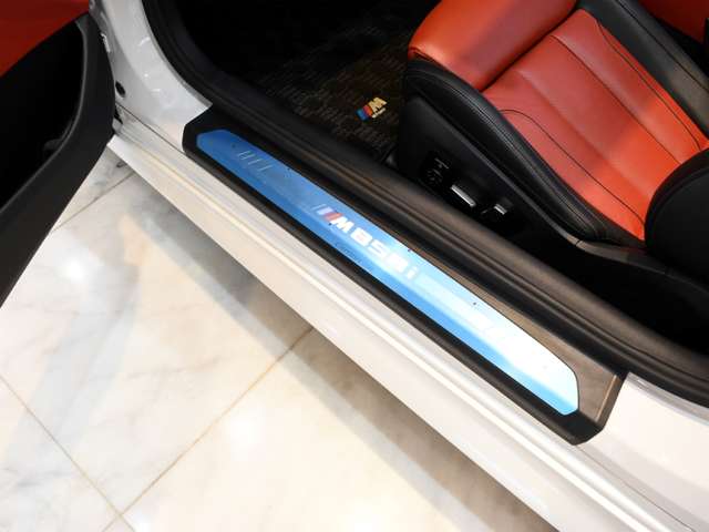 ＢＭＷ ８シリーズ Ｍ８５０Ｉ Ｘドライブ ４ＷＤ R1年 (関東) 99