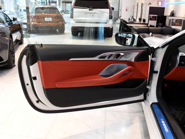 ＢＭＷ ８シリーズ Ｍ８５０Ｉ Ｘドライブ ４ＷＤ R1年 (関東) 99