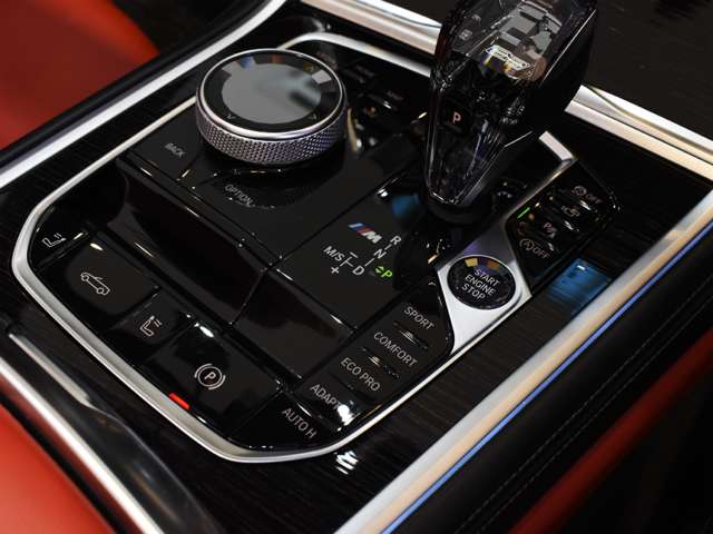 ＢＭＷ ８シリーズ Ｍ８５０Ｉ Ｘドライブ ４ＷＤ R1年 (関東) 99