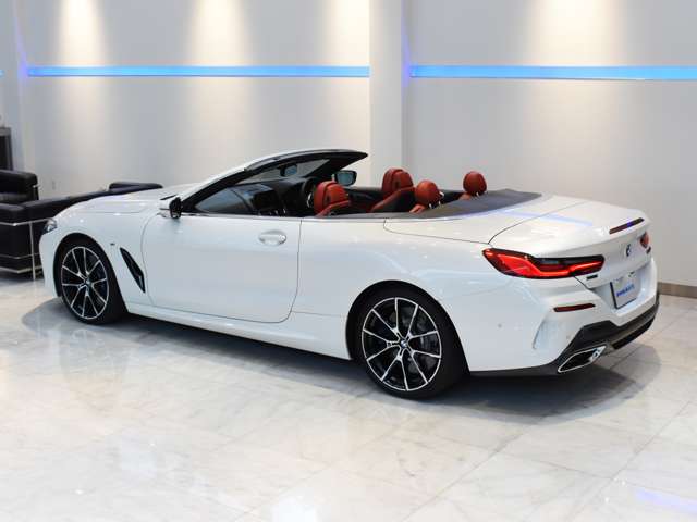 ＢＭＷ ８シリーズ Ｍ８５０Ｉ Ｘドライブ ４ＷＤ R1年 (関東) 99
