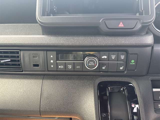 ホンダ Ｎ　ＢＯＸ カスタム ６６０ ターボ R7年 (近畿) 99