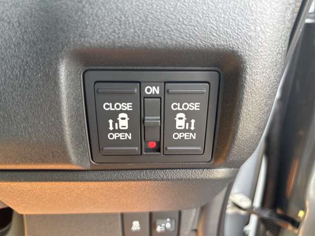 ホンダ Ｎ　ＢＯＸ カスタム ６６０ ターボ R7年 (近畿) 99