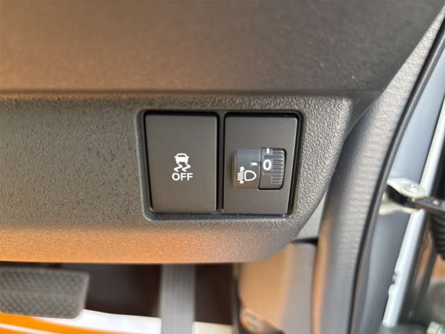 ホンダ Ｎ　ＢＯＸ カスタム ６６０ ターボ R7年 (近畿) 99