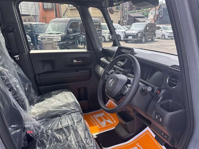 ホンダ Ｎ　ＢＯＸ カスタム ６６０ ターボ R7年 (近畿) 99