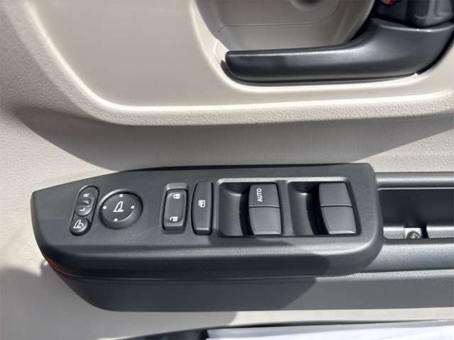 ホンダ Ｎ　ＢＯＸ ６６０ R7年 (近畿) 99