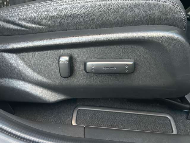 ホンダ ヴェゼル １．５ ハイブリッド ＲＳ ホンダセンシング H30年 (東海) 99