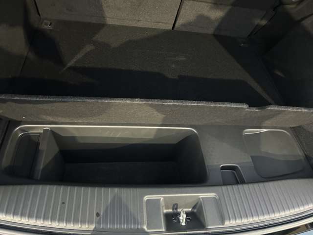 ホンダ ヴェゼル １．５ ハイブリッド ＲＳ ホンダセンシング H30年 (東海) 99