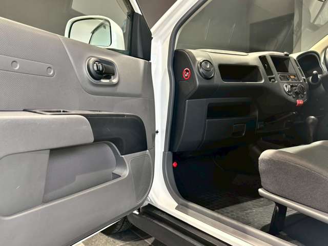 三菱 ランサーカーゴ １．５ １５Ｍ R1年 (近畿) 99