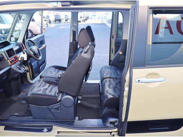 ダイハツ タント ６６０ ファンクロス ４ＷＤ R7年 (中国) 99