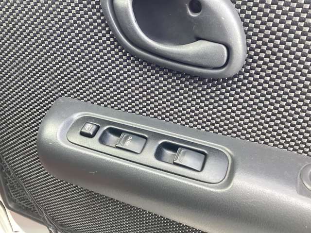 スズキ ツイン ６６０ ガソリンＢ カラーパッケージ装着車 H17年 (近畿) 99