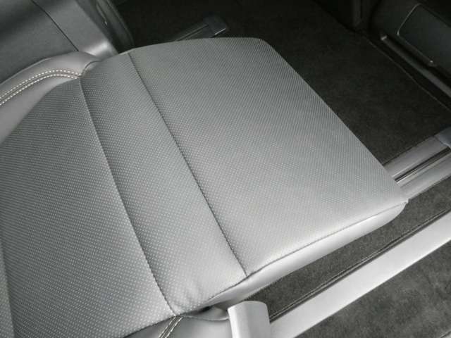 トヨタ アルファード ２．５ Ｚ R7年 (関東) 99