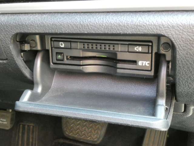 トヨタ クラウン　ハイブリッド ハイブリッド ２．５ Ｓ ブラックスタイル H27年 (関東) 99