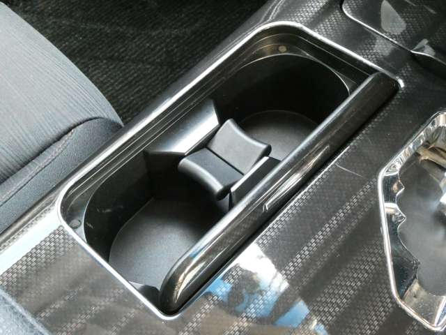 トヨタ クラウン　ハイブリッド ハイブリッド ２．５ Ｓ ブラックスタイル H27年 (関東) 99