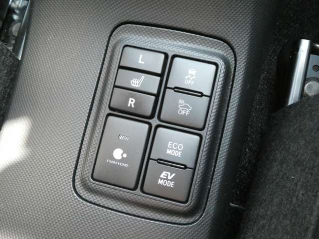 トヨタ アクア １．５ Ｘ－ＵＲＢＡＮ ソリッド H27年 (関東) 99