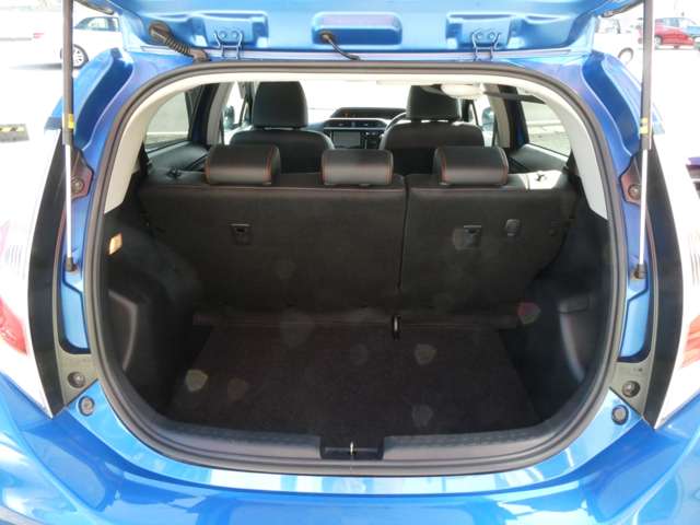 トヨタ アクア １．５ Ｘ－ＵＲＢＡＮ ソリッド H27年 (関東) 99