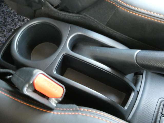 トヨタ アクア １．５ Ｘ－ＵＲＢＡＮ ソリッド H27年 (関東) 99