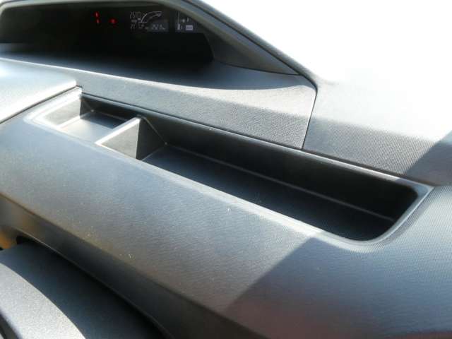 トヨタ アクア １．５ Ｘ－ＵＲＢＡＮ ソリッド H27年 (関東) 99