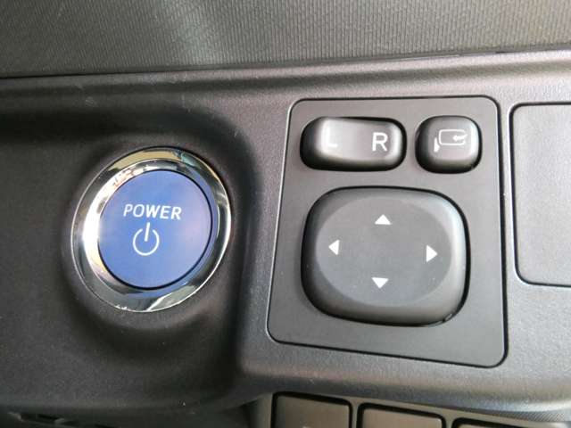 トヨタ アクア １．５ Ｘ－ＵＲＢＡＮ ソリッド H27年 (関東) 99