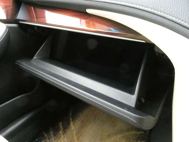 トヨタ クラウン ２．５ ロイヤルサルーン H26年 (関東) 99