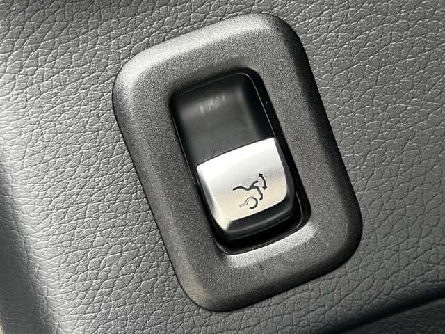 メルセデスベンツ ＧＬＣクラス ２２０ Ｄ ４マチック スポーツ ディーゼルターボ ４ＷＤ R1年 (東北) 99